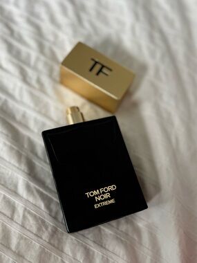 Tom Ford Noir Extreme Bottle in Black and Gold